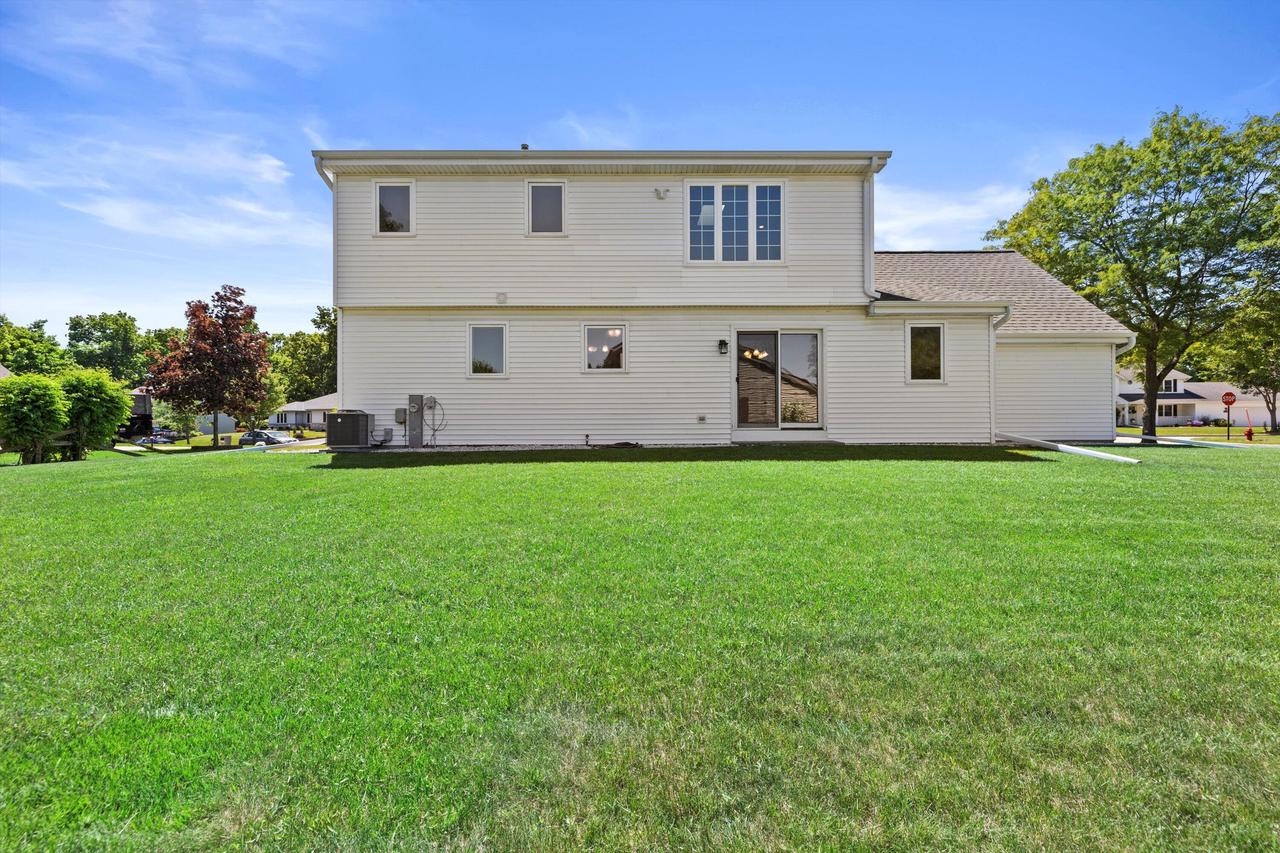7424 South Hillendale DRIVE