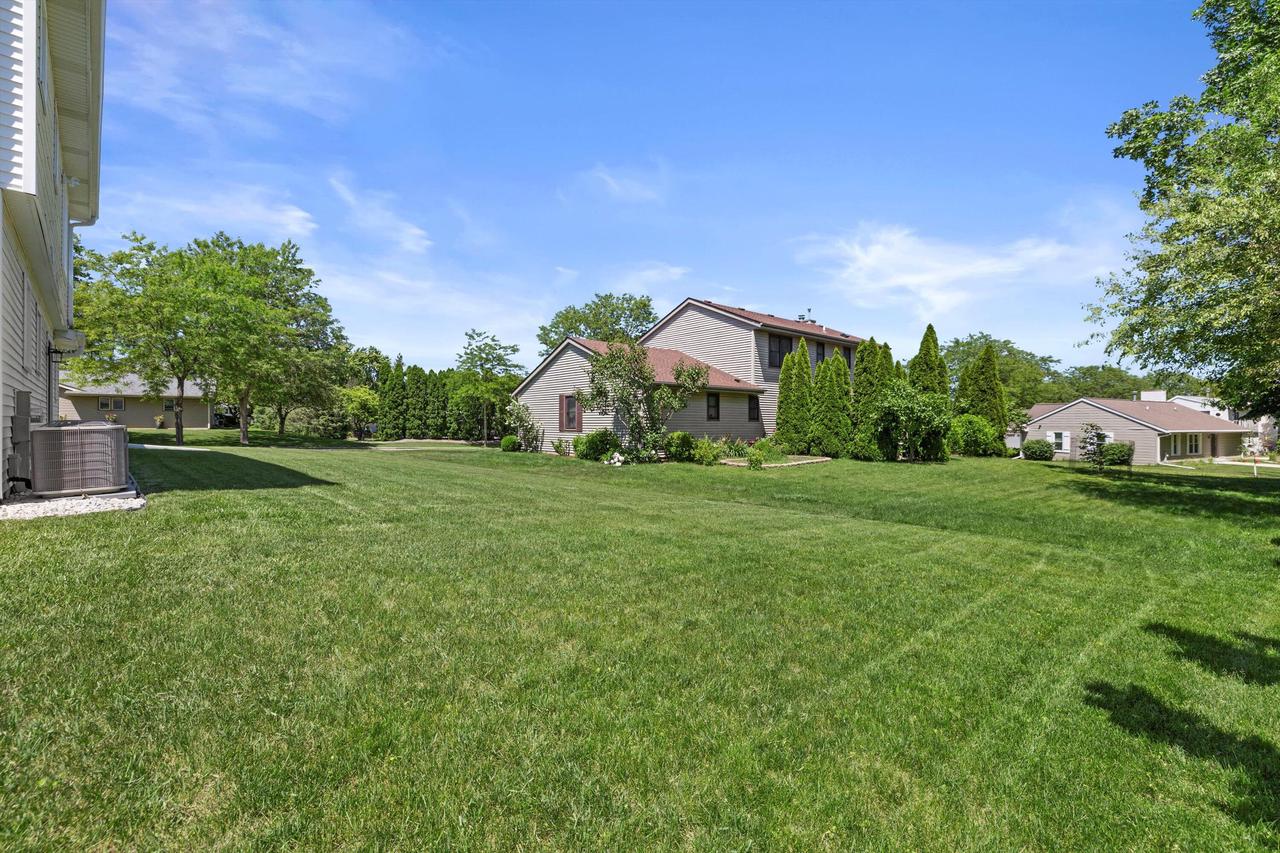 7424 South Hillendale DRIVE