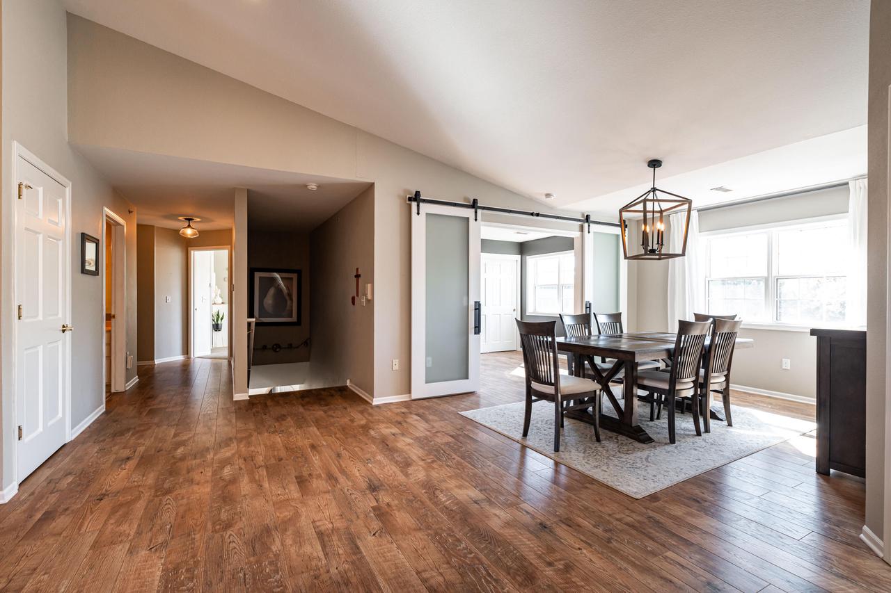 825 Stonefield DRIVE 106