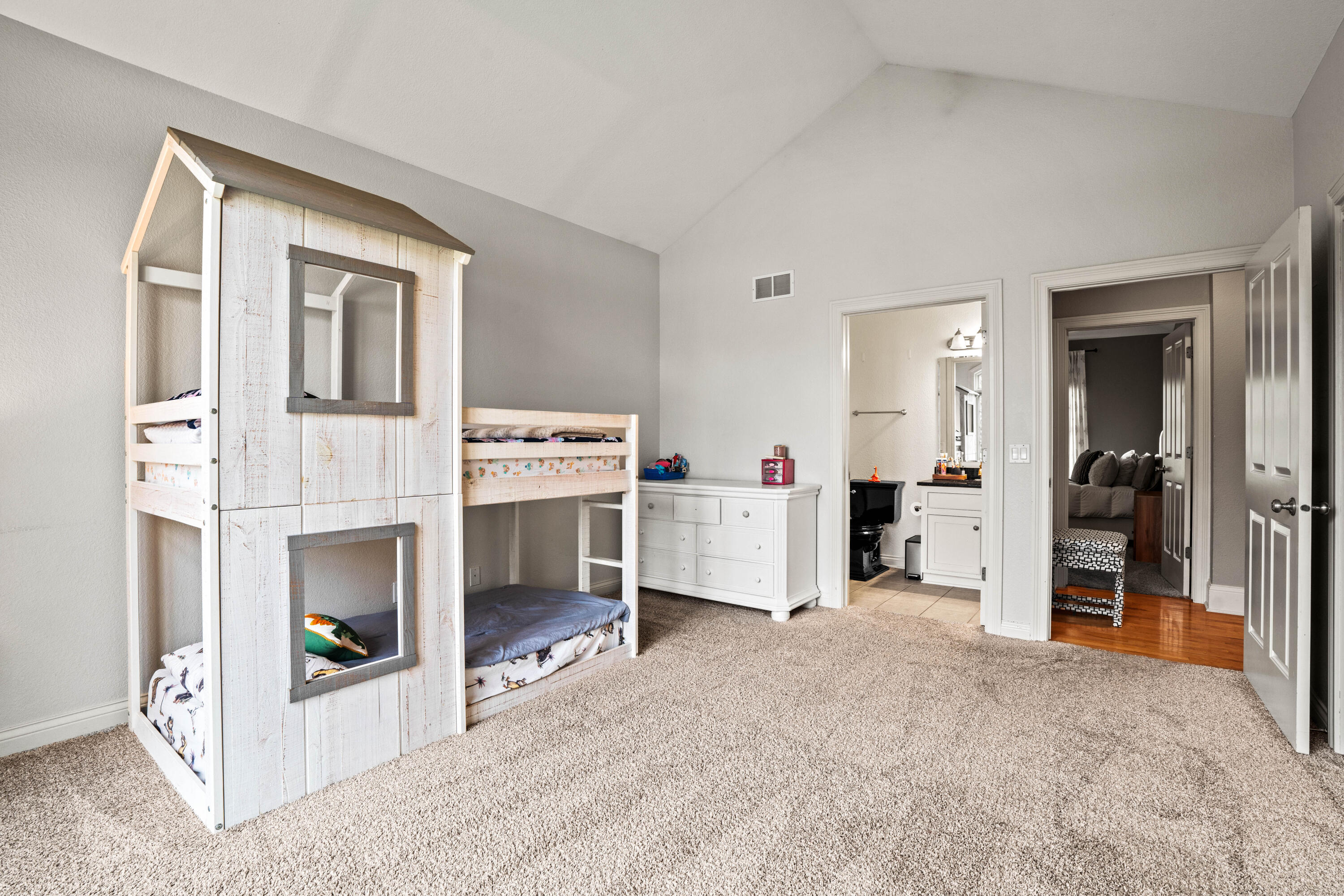 319 Jonathon Dr