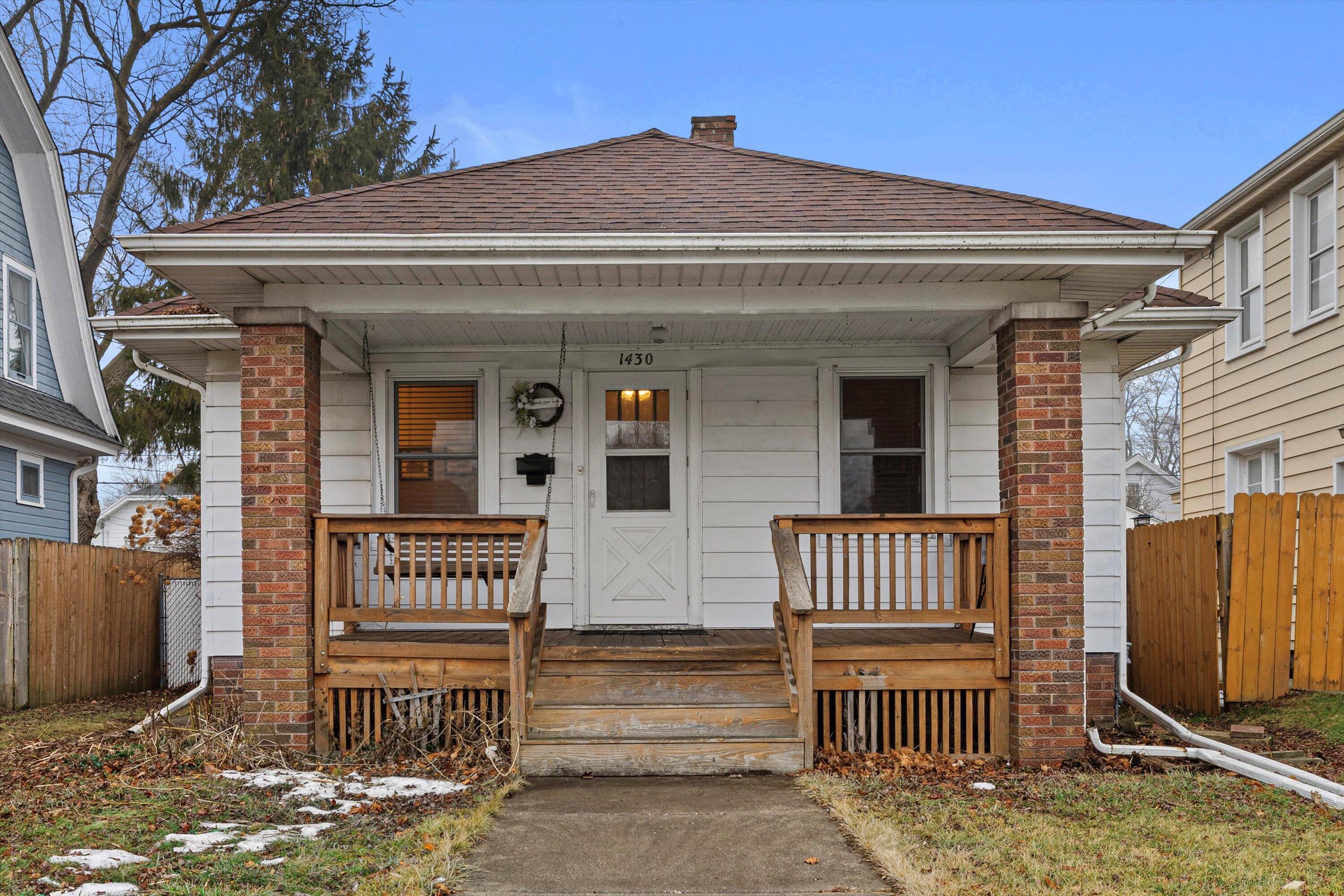 1430 West Lawn Ave