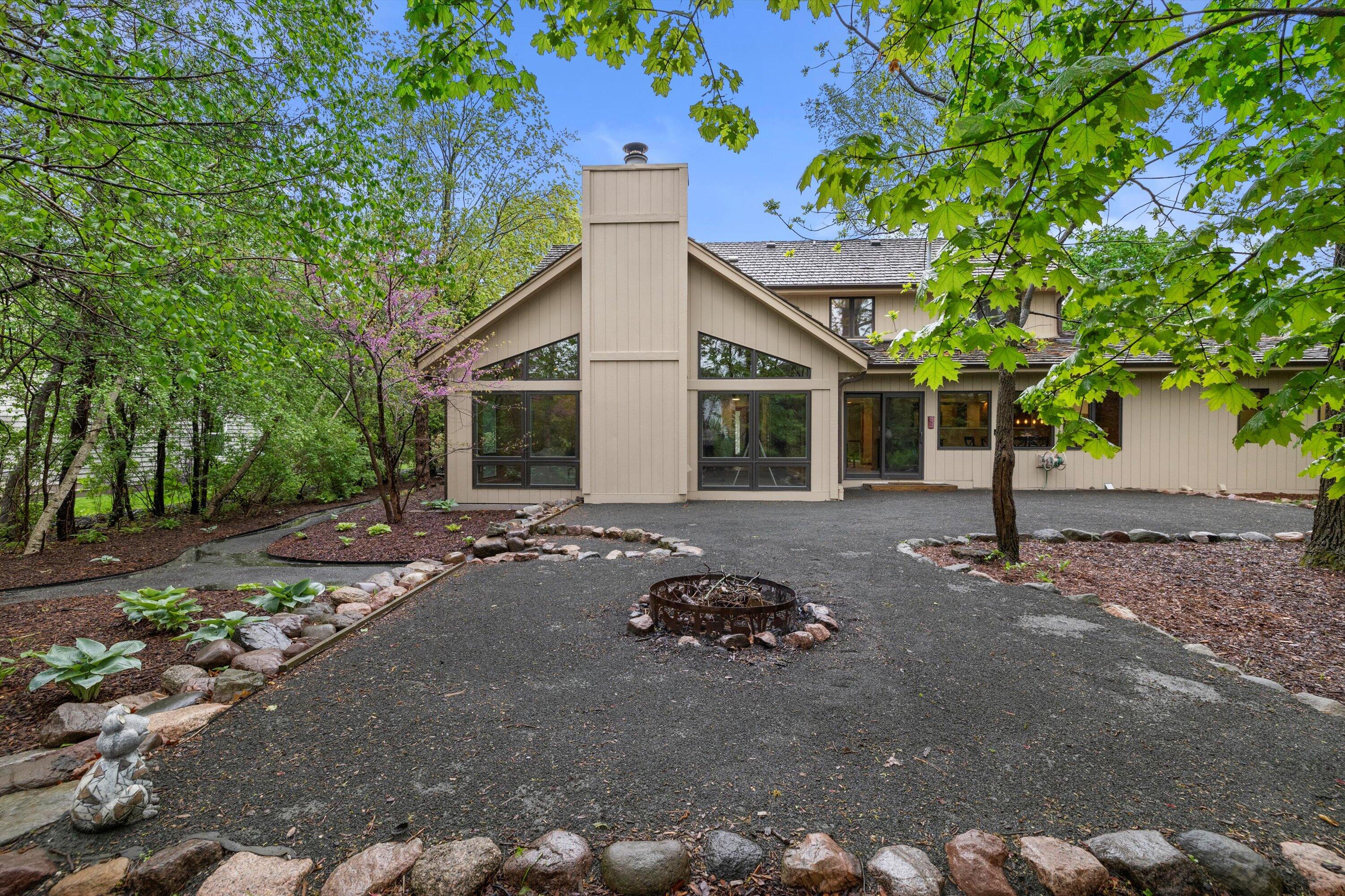 4330 Wilderness Dr