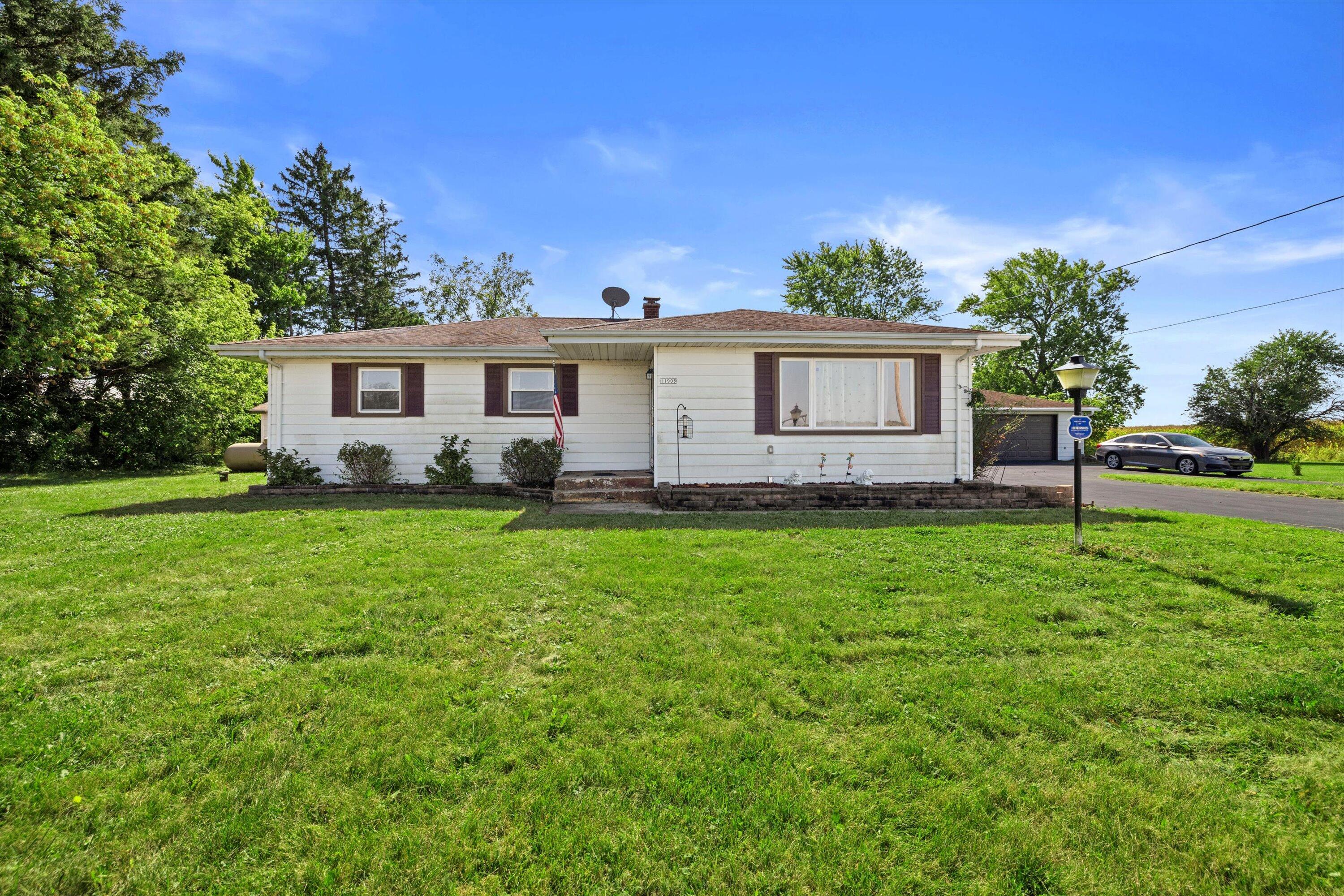 11905 Golf Rd