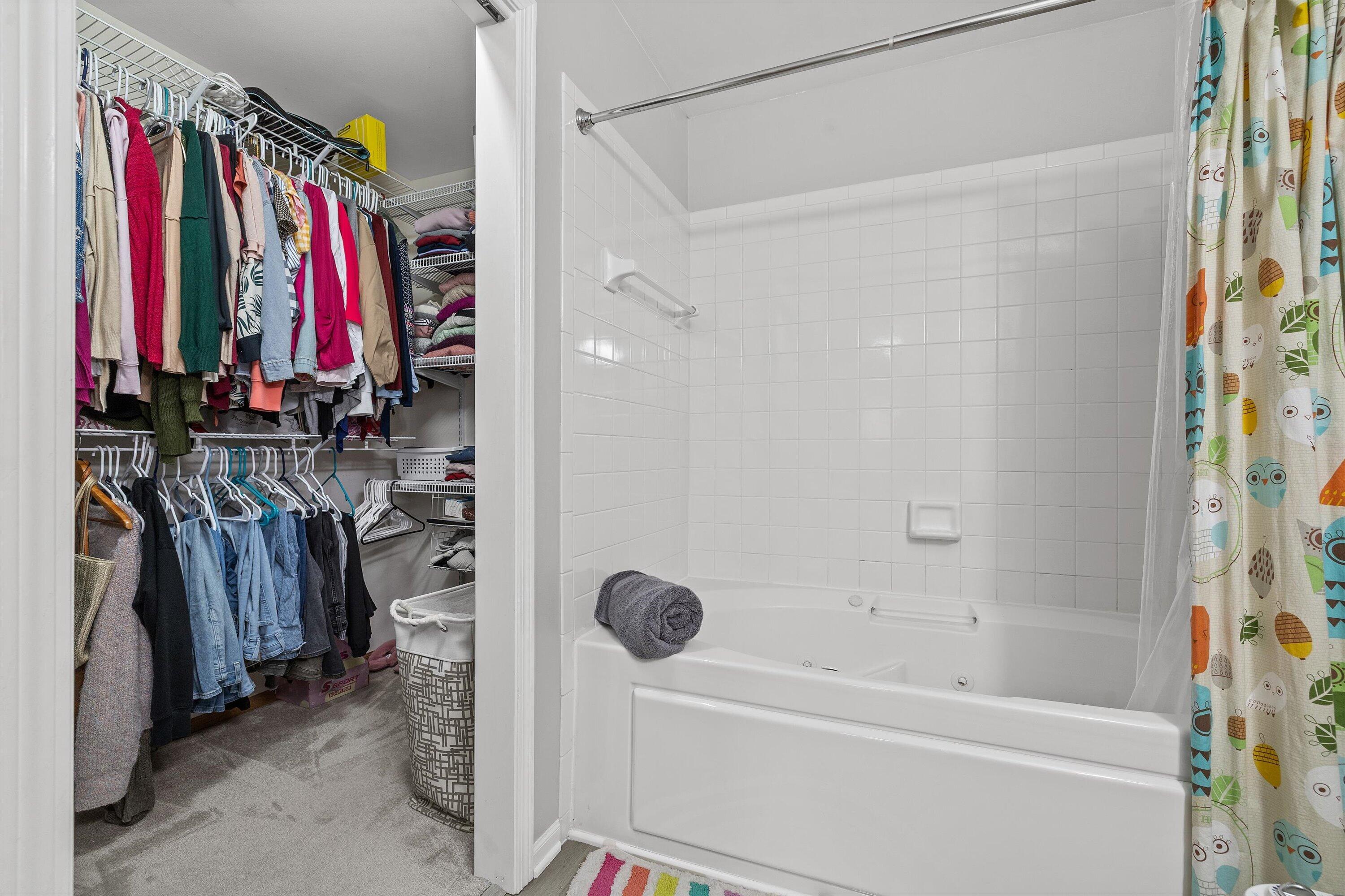 N34W23866 Grace Ave Unit: A