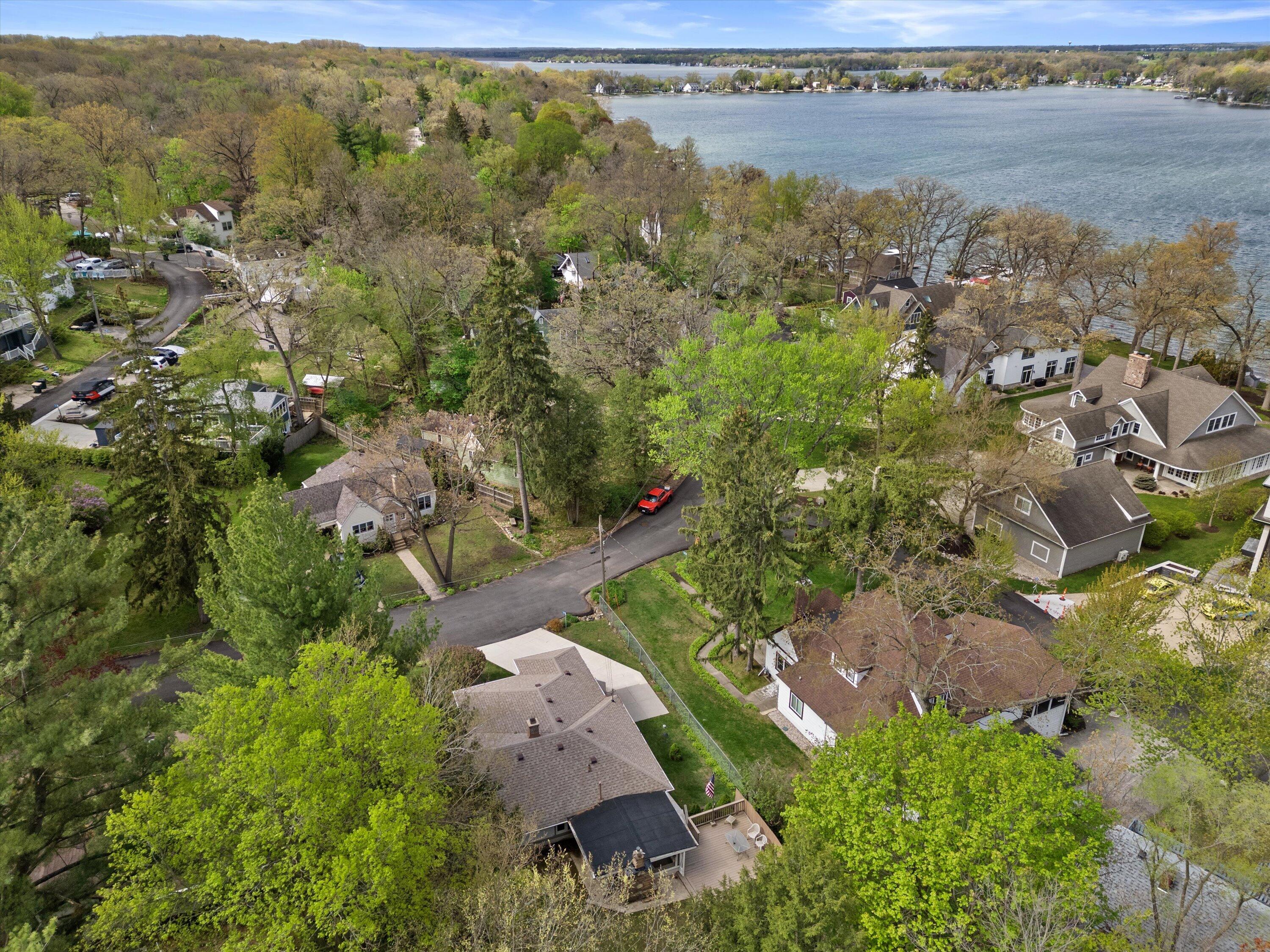 408 Valley Rd