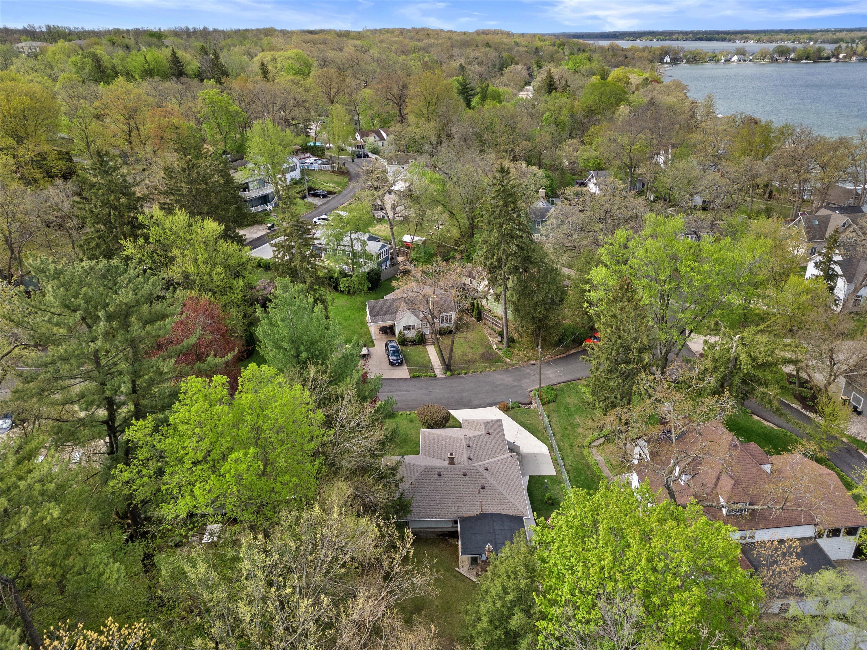 408 Valley Rd