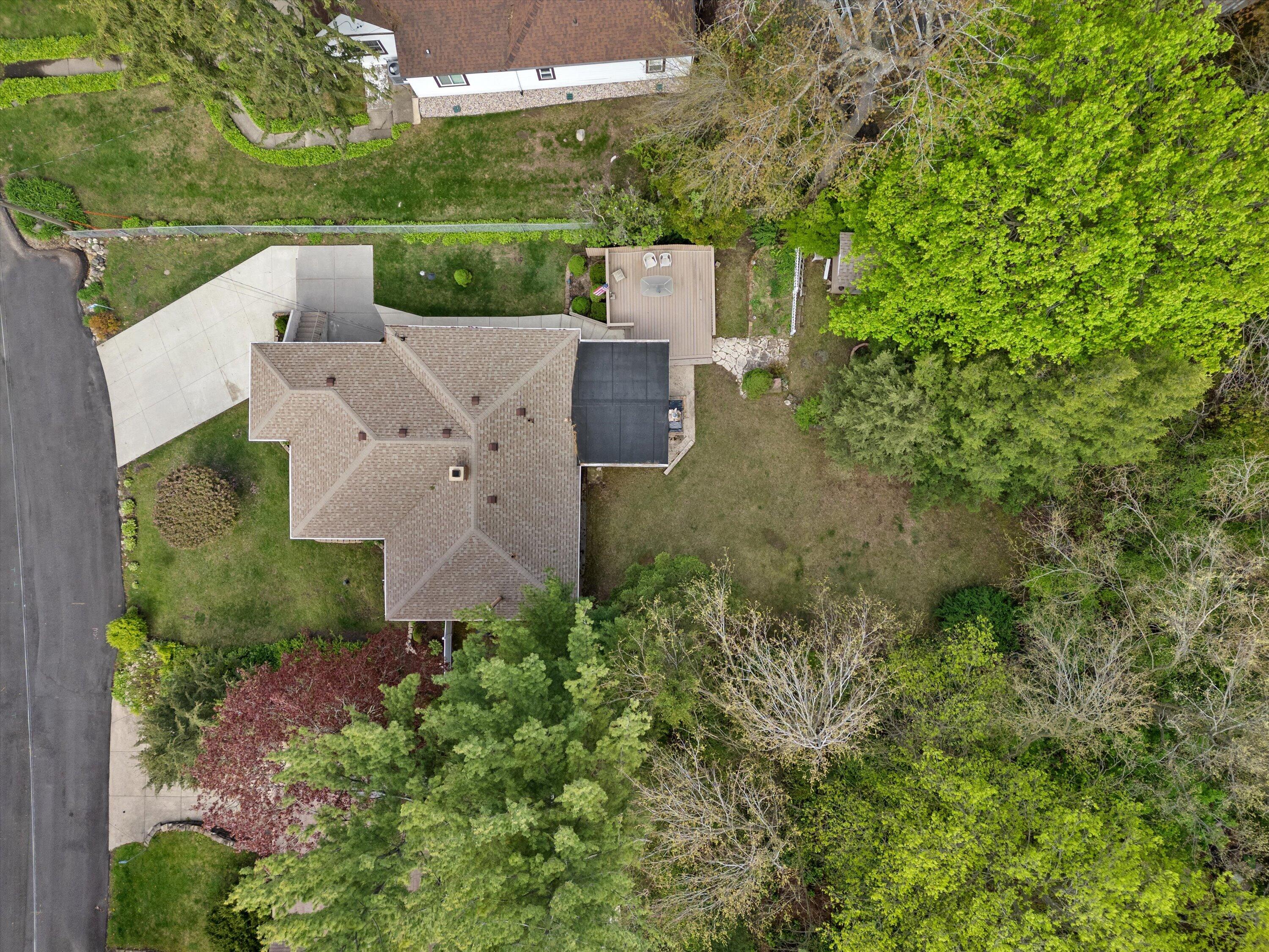 408 Valley Rd