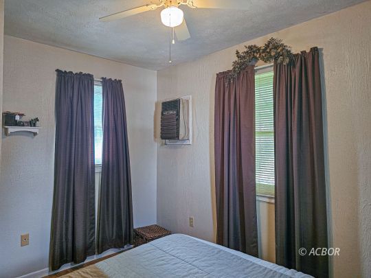 410 Hedgewood Dr.