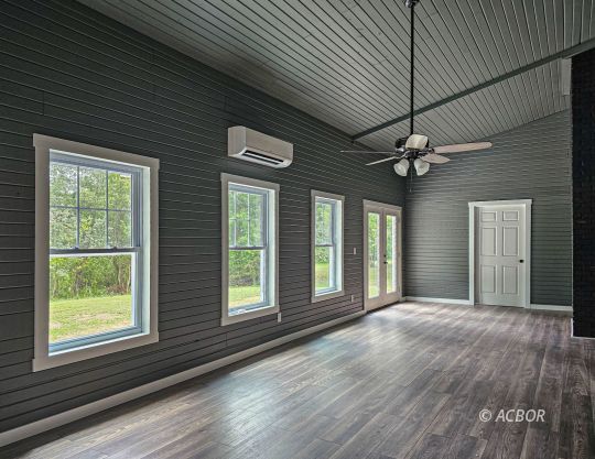204 Sisson Road