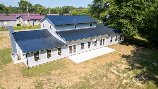204 Sisson Road