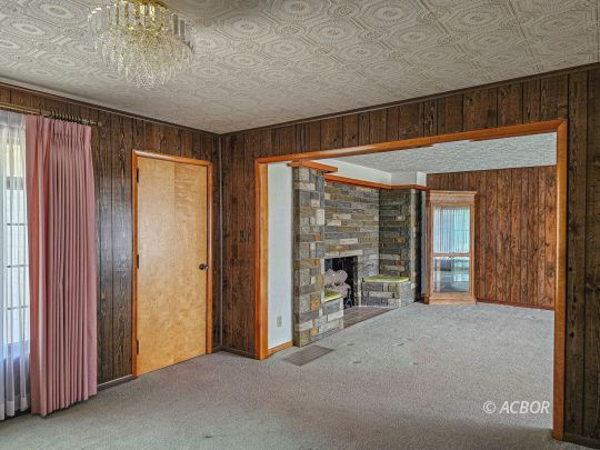 590 Jackson Pike