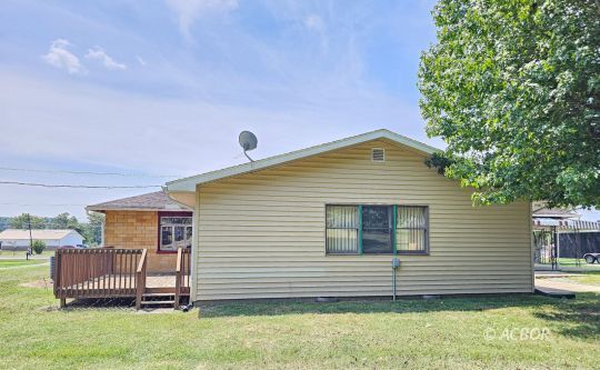 590 Jackson Pike