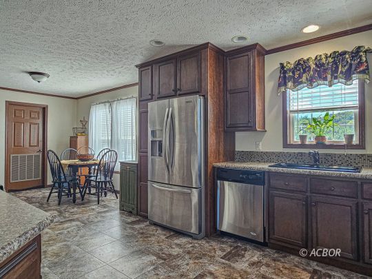 529 Arbuckle Rd