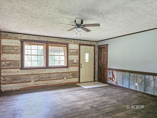 562 Gabriel Rd.