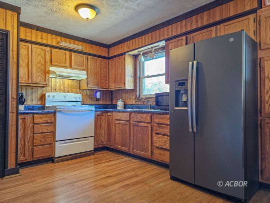 154 Lincoln Pike