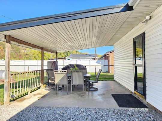154 Lincoln Pike