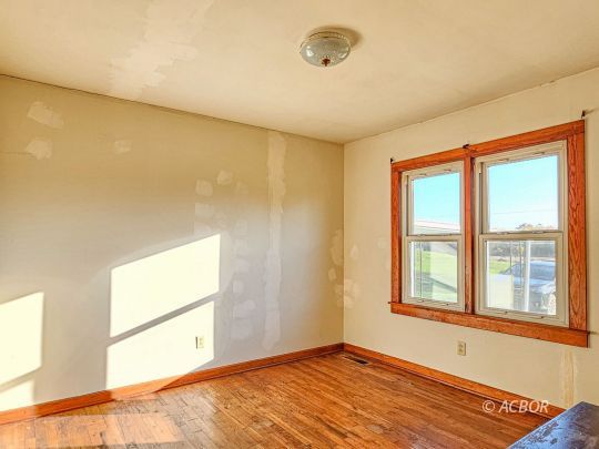 112 Burnett Extension