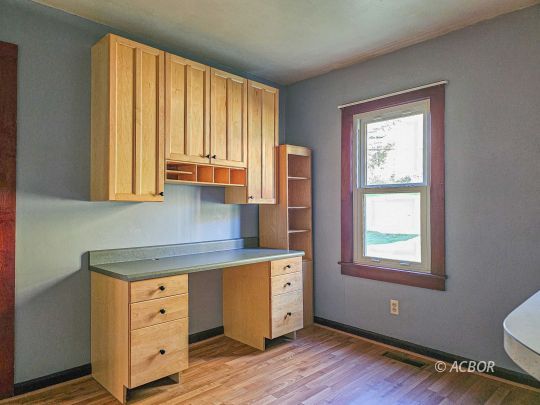 112 Burnett Extension