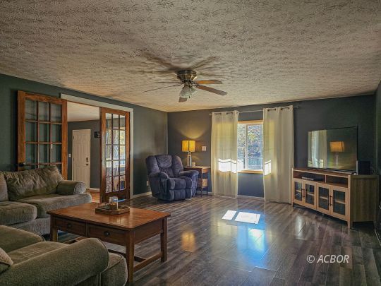 3206 Georges Creek Rd.