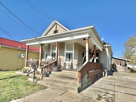 930 Second Ave