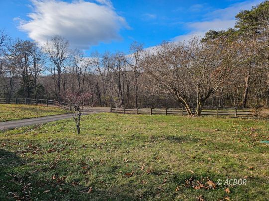 1294 Kemper Hollow