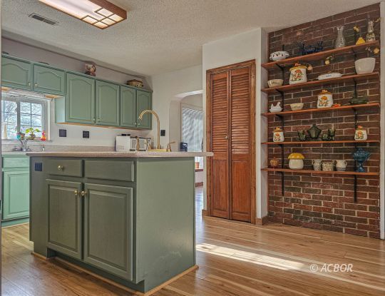 1294 Kemper Hollow