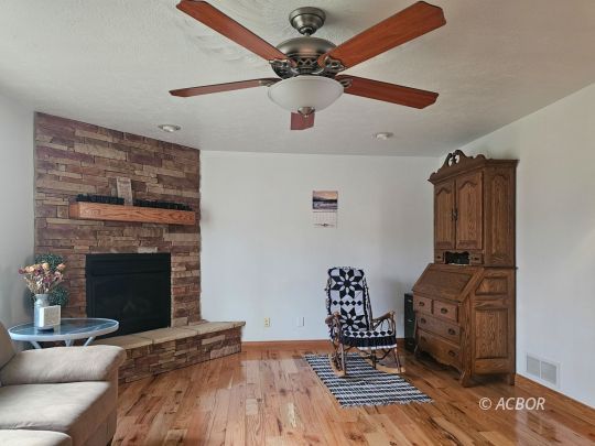 34170 Martindill Rd.