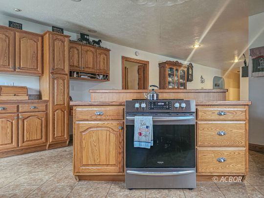 34170 Martindill Rd.
