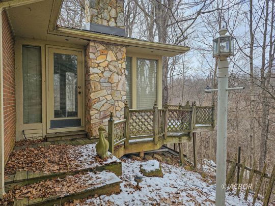 174 Sanders Dr