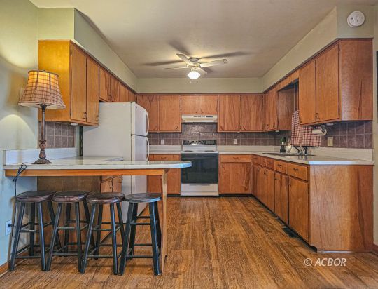 174 Sanders Dr