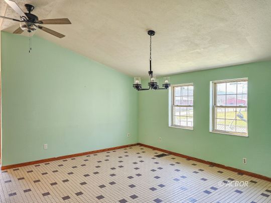 66 Pinecrest Dr.