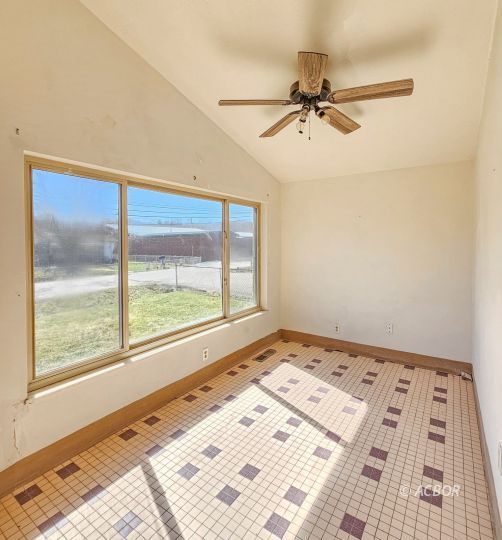 66 Pinecrest Dr.