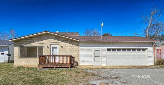 66 Pinecrest Dr.