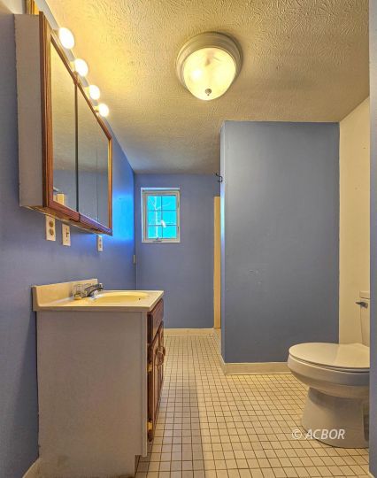 66 Pinecrest Dr.