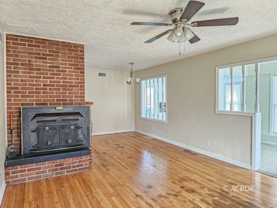 226 Ralph St