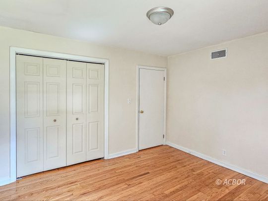 226 Ralph St