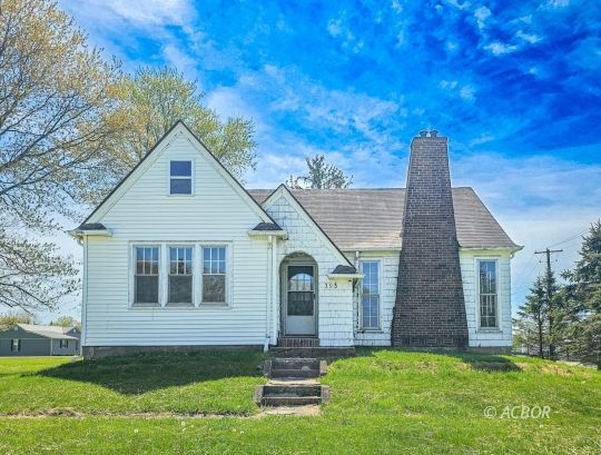 395 Vale Rd.