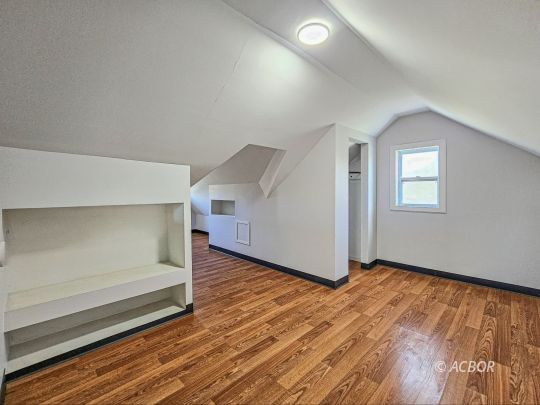395 Vale Rd.