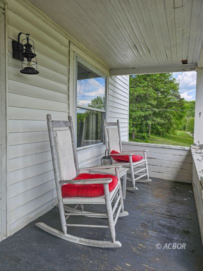 3202 Raccoon Rd.