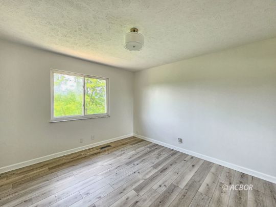 23223 State Route 7