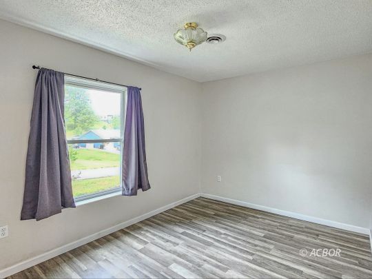 574 Jay Drive