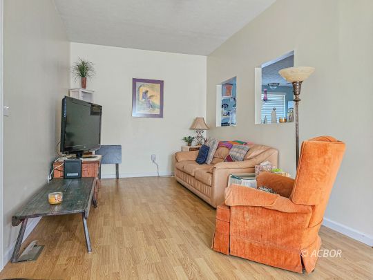 3391 Henson