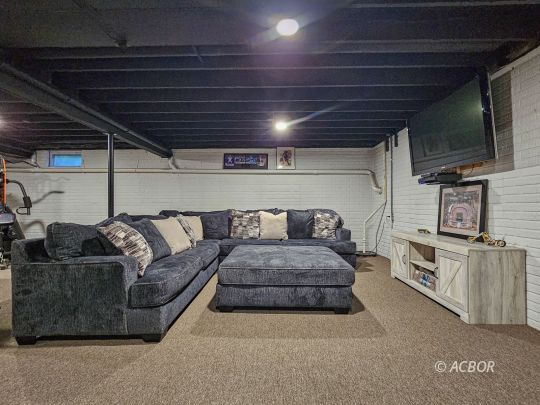 350 StandPipe Rd