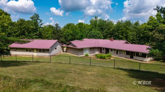107 Buhl Morton Rd
