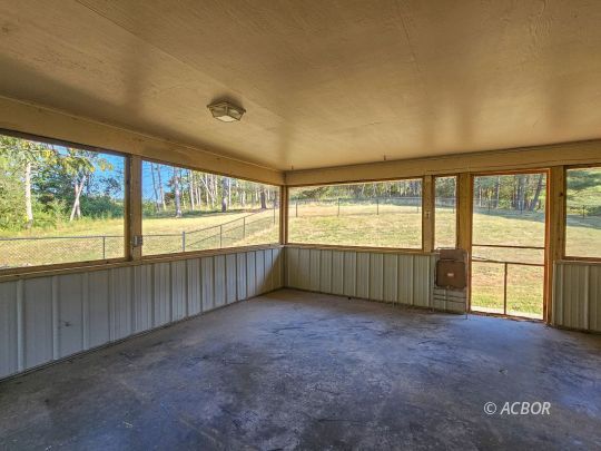 107 Buhl Morton Rd