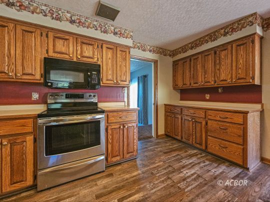 107 Buhl Morton Rd
