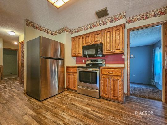 107 Buhl Morton Rd