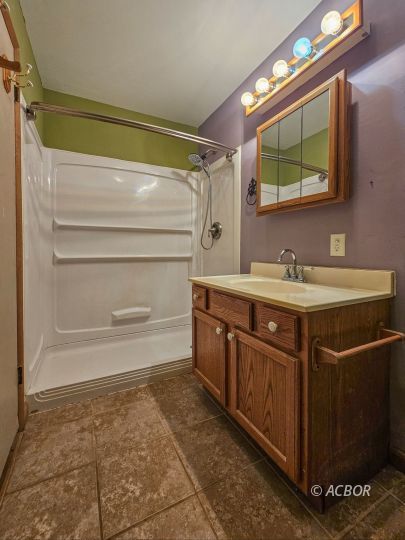 107 Buhl Morton Rd