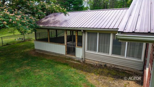 107 Buhl Morton Rd