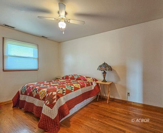 182 Brentwood Dr